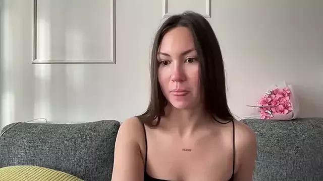 GIGI_BENNET on StripChat 