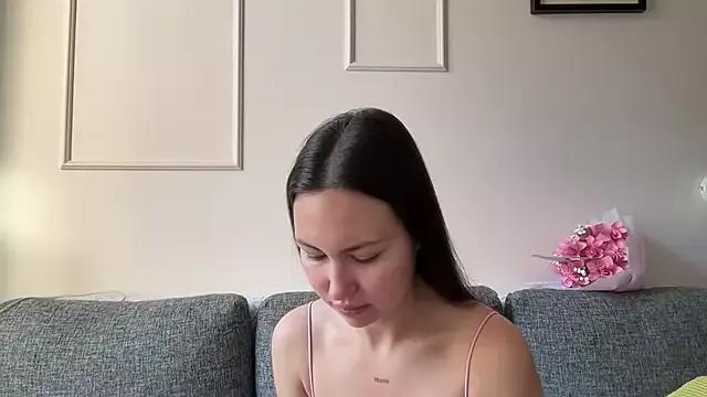 GIGI_BENNET on StripChat 