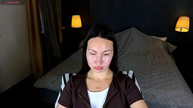 GIGI_BENNET on StripChat 