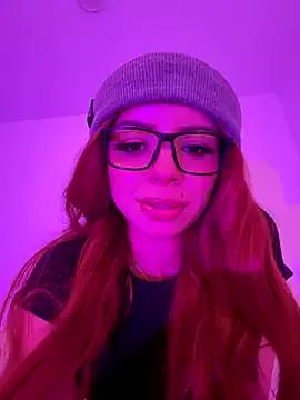 gigi_bunn on StripChat 