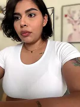 GigiiStone on StripChat 