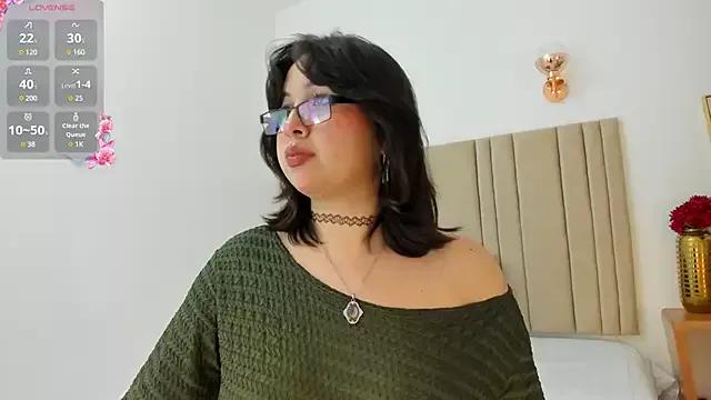 giiiia_ on StripChat 