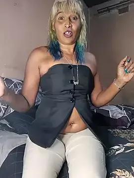 Goodgirlsue_77 on StripChat 