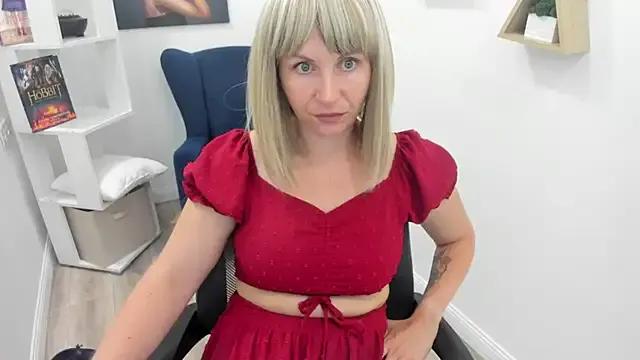 GorgeouseSmile on StripChat
