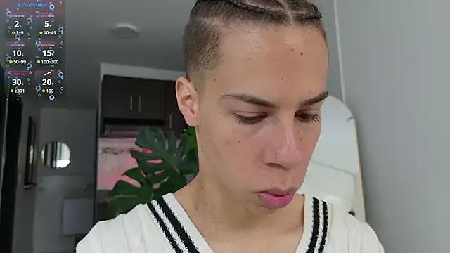 grey___27 on StripChat