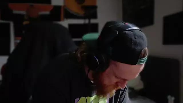 H1gh_Fr3qu3ncy on StripChat 