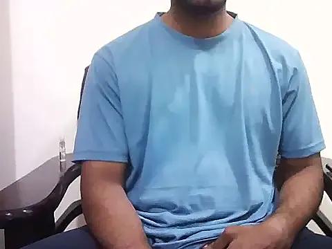 HALFBOYFRIEND_KING on StripChat