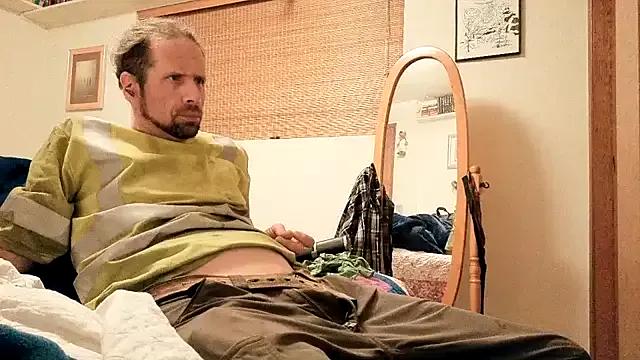 HandsumHungDaddy — time for more cum!