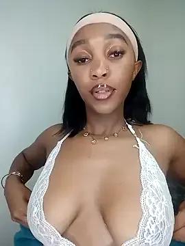 Hannah_107 — Private on StripChat