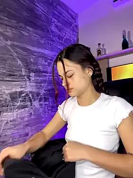 HannaRhodes on StripChat 