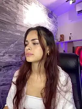 HannaRhodes on StripChat 