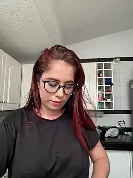 HannaSmiith on StripChat 