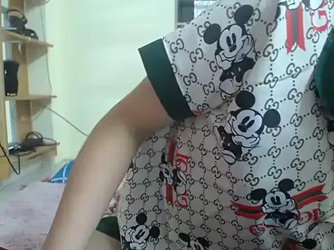 Hannie_22 on StripChat 