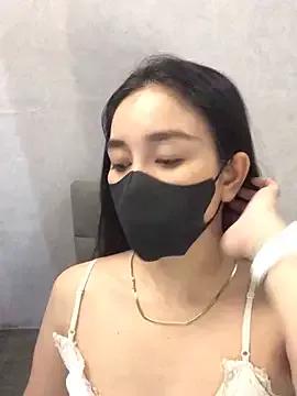 hanny_baby205 on StripChat 