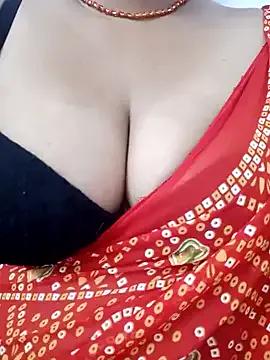 Heena_001 on StripChat