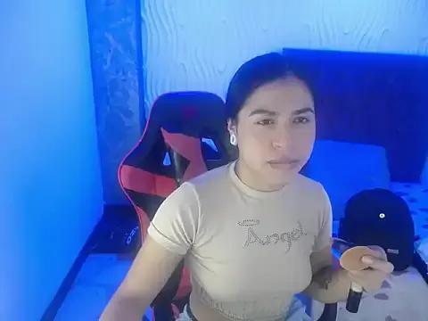 helena_weller on StripChat 