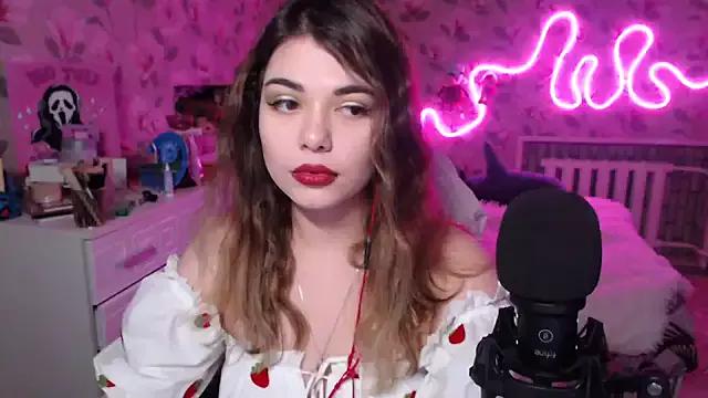 helengilmor on StripChat 