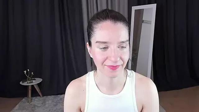 helentasty on StripChat 