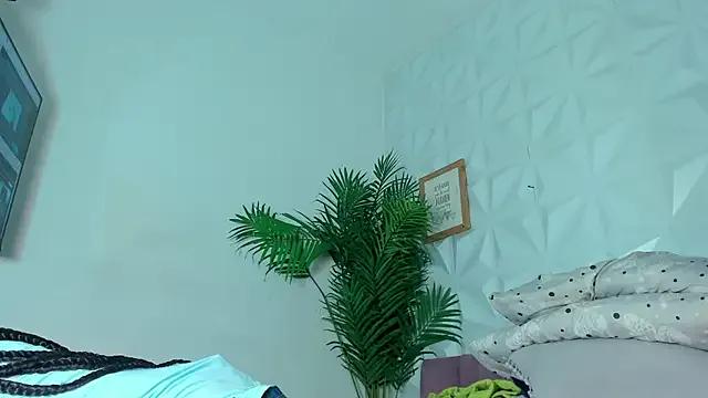 Hellen_Sky on StripChat