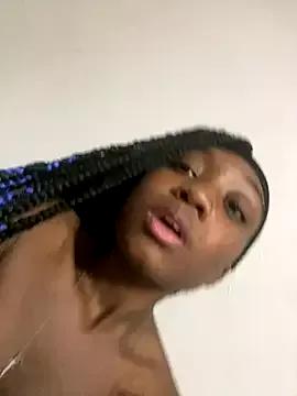 HennessyBaby21 on StripChat 