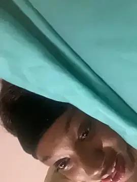 HennessyBaby21 on StripChat 