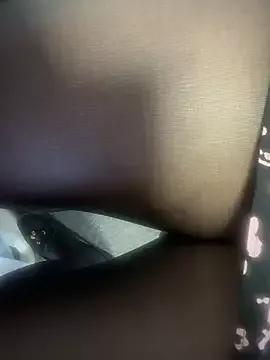 HiddenHoneyLDN on StripChat 