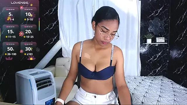 Hillary_queen on StripChat 