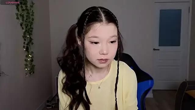 hoshina_sayeri on StripChat 