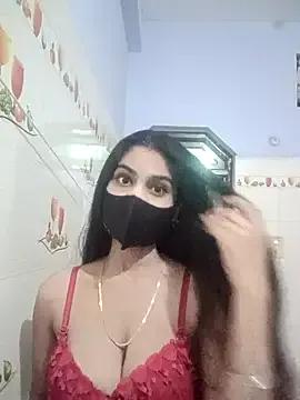 Hot-Soniya733 — Boobs Oil in public 