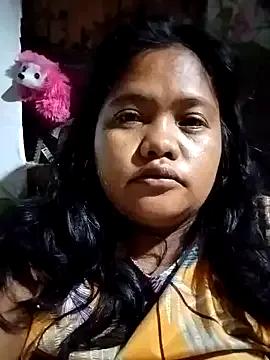 hot_mom13 on StripChat