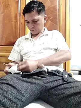 hotboy2x on StripChat