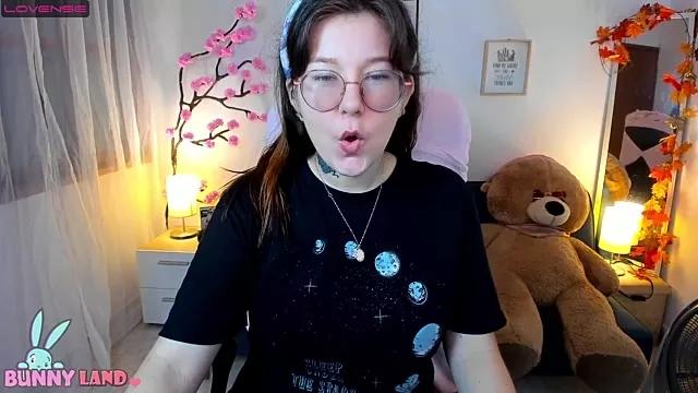 HunnyyLove on StripChat 