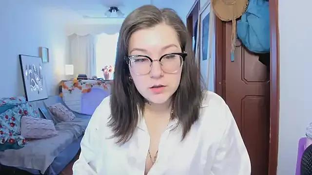 HunnyyLove on StripChat 