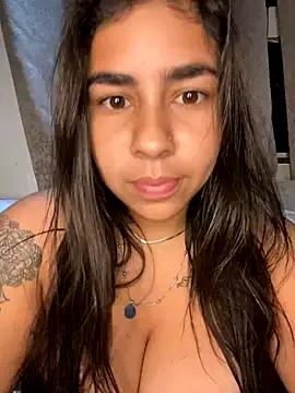 iarinhalatina on StripChat