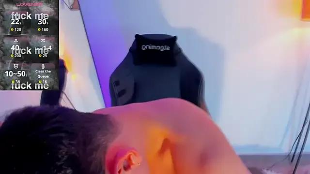 Im_Juaniito on StripChat