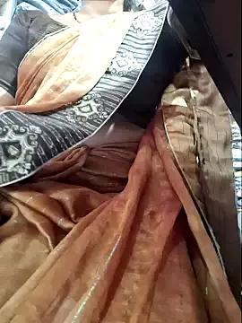 indianhotwife639 on StripChat 
