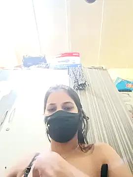 indianliza on StripChat 