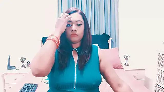 Indianlust69 on StripChat 