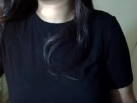 indianninza on StripChat 