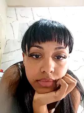 indiazinhabella27 on StripChat 