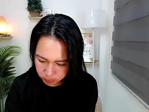 Innocent_katty on StripChat