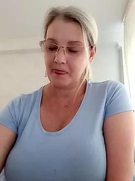 irinamaux on StripChat 