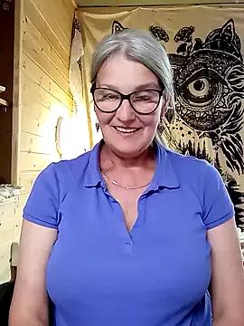 irinamaux on StripChat 