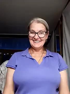 irinamaux on StripChat 