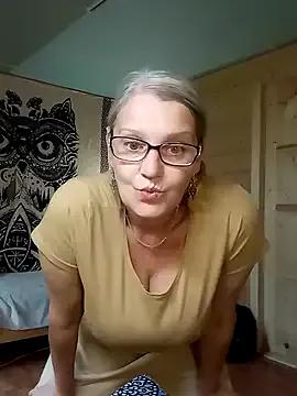 irinamaux on StripChat 