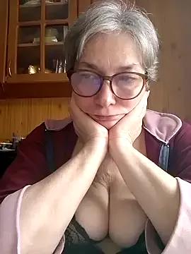 IrinaSweet54 on StripChat 