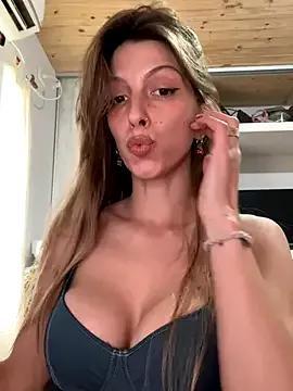 Irisdollhot on StripChat 