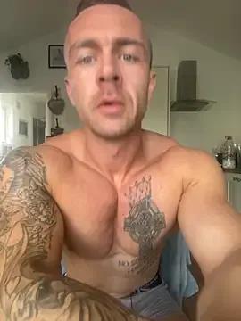 irishdaddyxxl on StripChat 