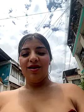 Isaa-Sweet on StripChat 