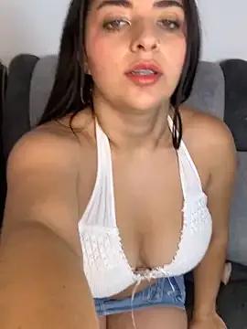 Isaa-Sweet on StripChat 